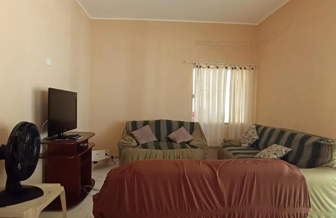 Temporada Cabo Frio ! Achei imperdível casa c piscina p feriados, férias próx a Praia do Forte de 4 a 8 Pessoas no total-1